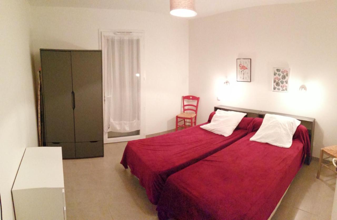 Résidence Les Plus Près Jonzac Extérieur photo