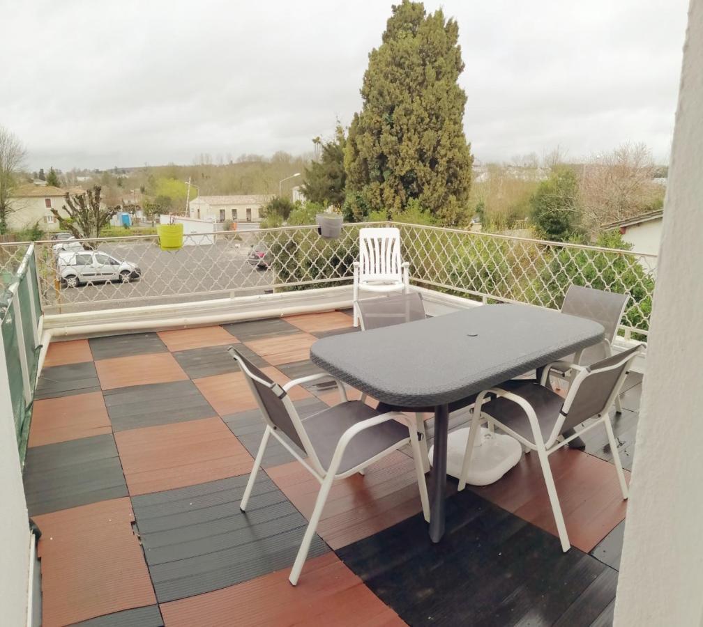 Résidence Les Plus Près Jonzac Extérieur photo