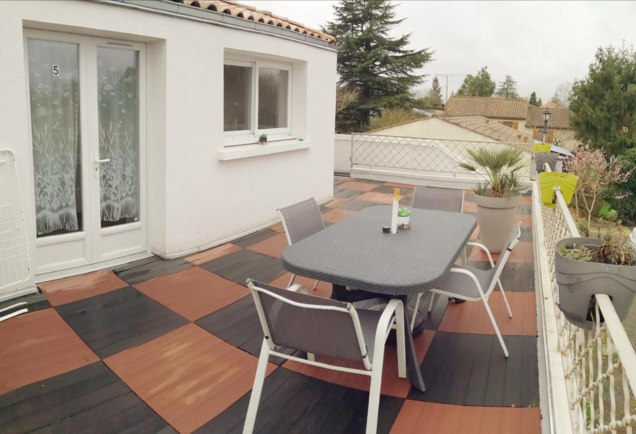 Résidence Les Plus Près Jonzac Extérieur photo
