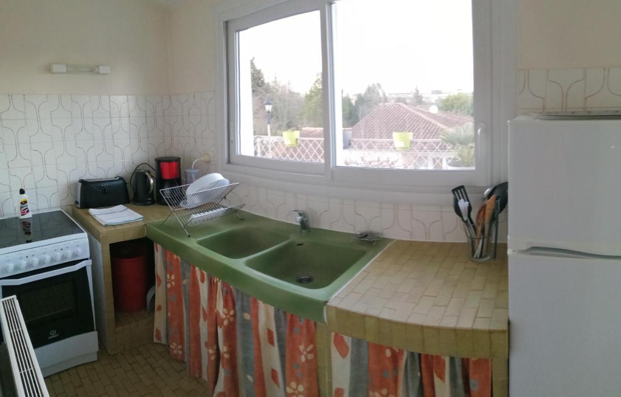 Résidence Les Plus Près Jonzac Extérieur photo