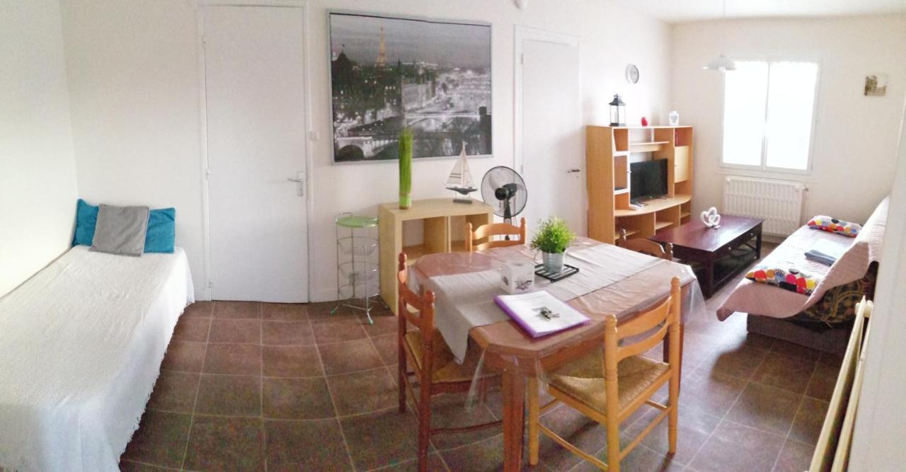 Résidence Les Plus Près Jonzac Extérieur photo